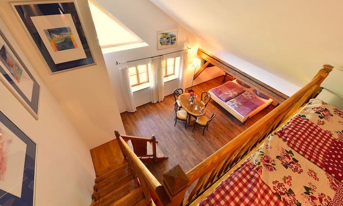Neureichenau Apartment | Hofatelier Menacher / Höpflhof, Die Kunstgalerie