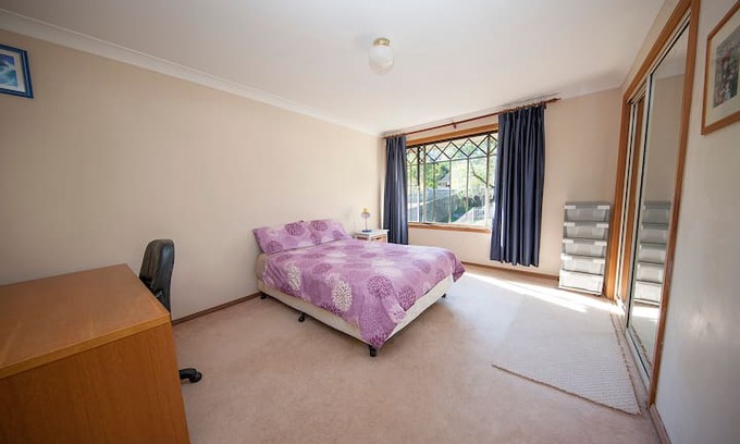 West Pennant Hills House | Large queen room in quiet, leafy W/ Pennant Hills
