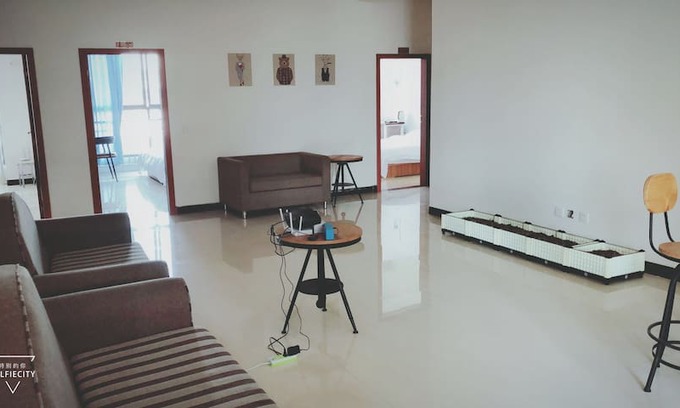 Fucheng District House | 西科大96旅馆