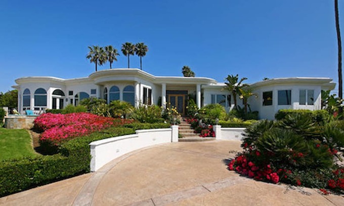 La Jolla Mesa Villa | TWO OCEAN VIEW ROOMS-Quiet Luxury Coastal Retreat