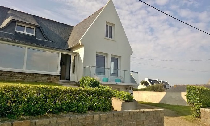 Plouescat Villa | Villa Penven vacances face à la plage de Porsmeur