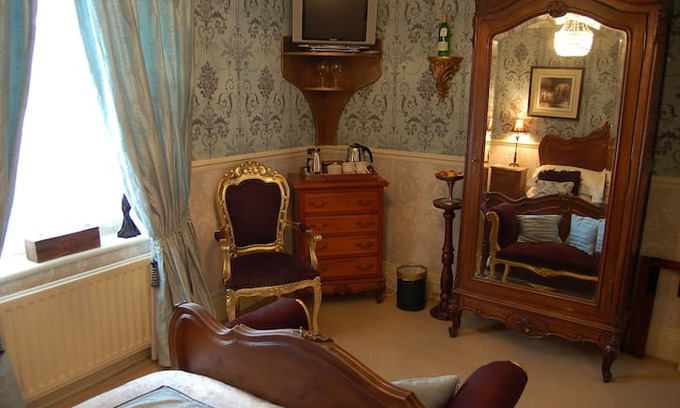 Warkworth Bed & Breakfast | Roxbro House. Room 3