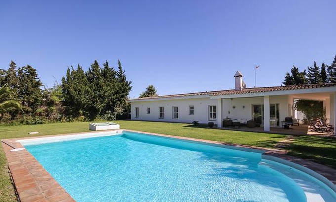 Campano Villa | Villa Nora, amplia con naturaleza y playas al lado