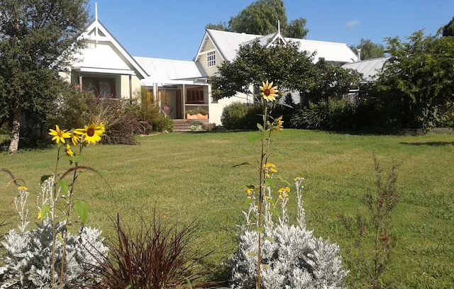 Milford Bed & Breakfast | MEZZANINE - The Old Church B&B