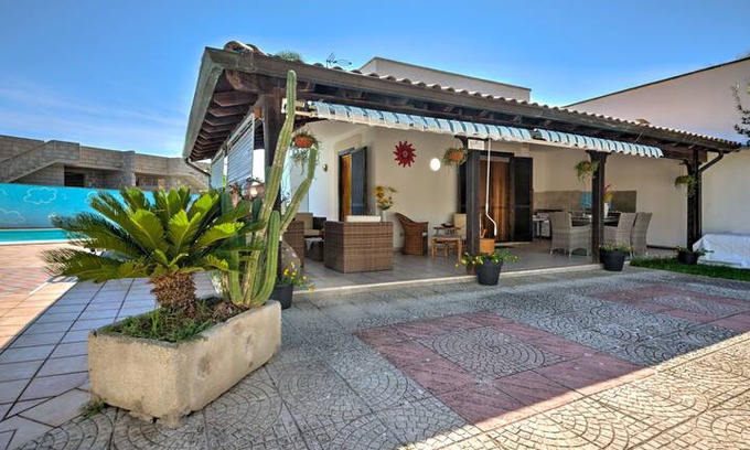 Torre dell'Orso Villa | Beautiful Terrace and Private Pool - Villa Basilea