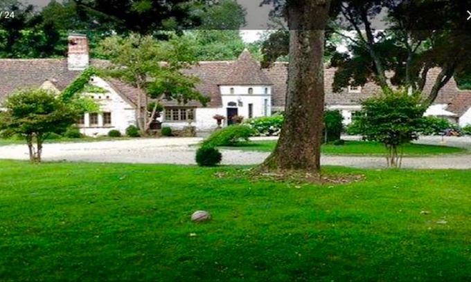 New Canaan House | One Of A Kind French Manor-1 Hr NY-Pool-Film set