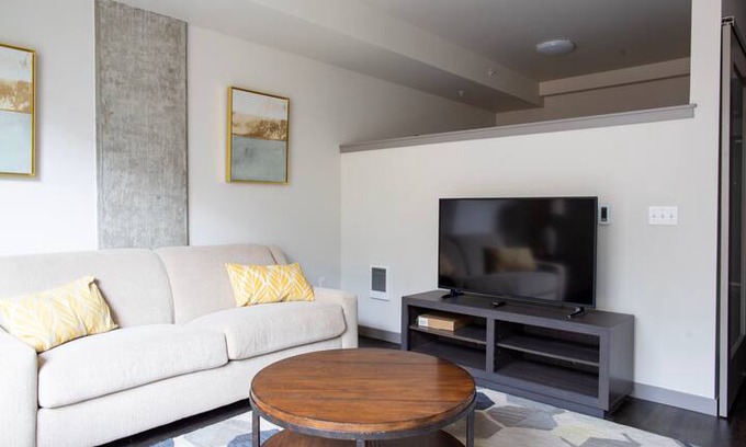 South Lake Union Apartment | Modern Boutique Apt in Downtown's South Lake Union