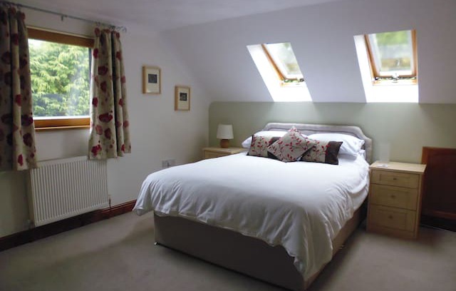 Pont-ar-gothi House | Rural, large room & complimentary light breakfast