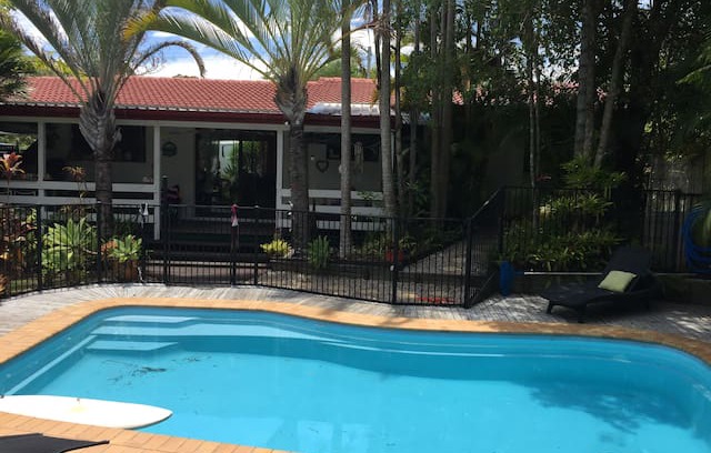 Tewantin House | Peace and quiet tropical home