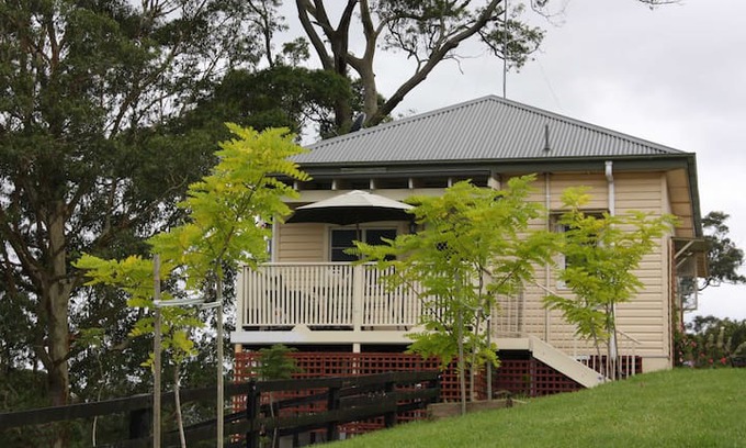 Wyong Creek House | Yarramalong Valley Horse Farm Stay House
