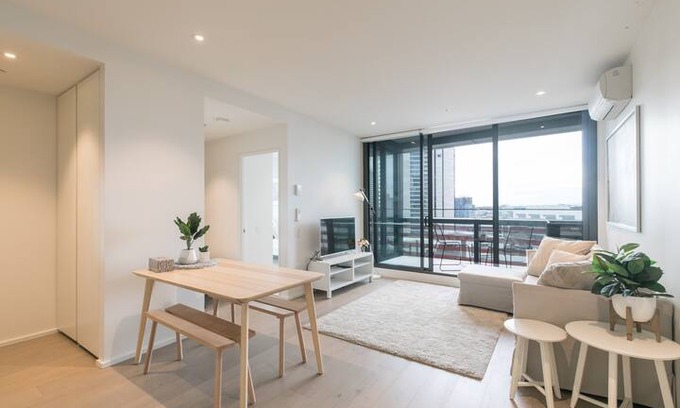 Docklands Apartment | Docklands comfortable one bedroom apartment