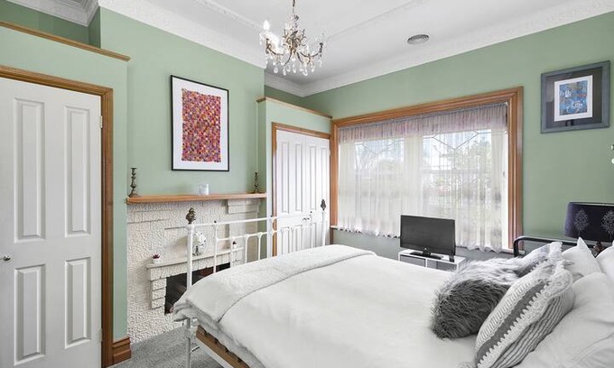 Ballarat House | Calbung Stays - Californian Bungalow