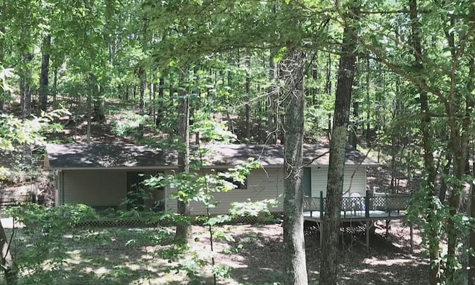 Tishomingo Cabin | Sander's Landing Cottage