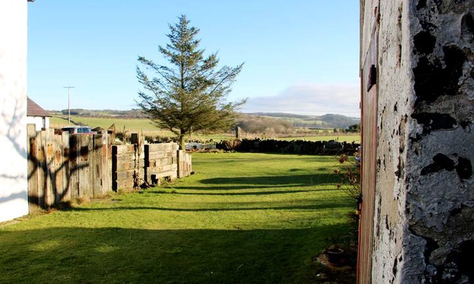 Portballintrae House | Wee Bush Cottage