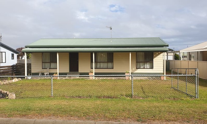 Waterhouse House | Seamour @ Robe