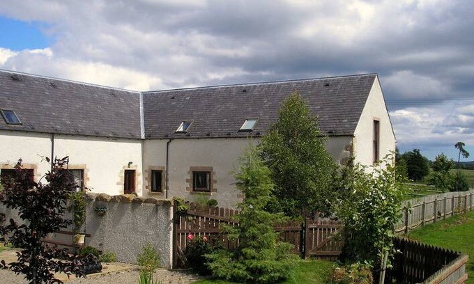 Avoch House | Red Kite Cottage