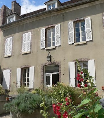 Joigny House | Chambre pour voyageur romantique