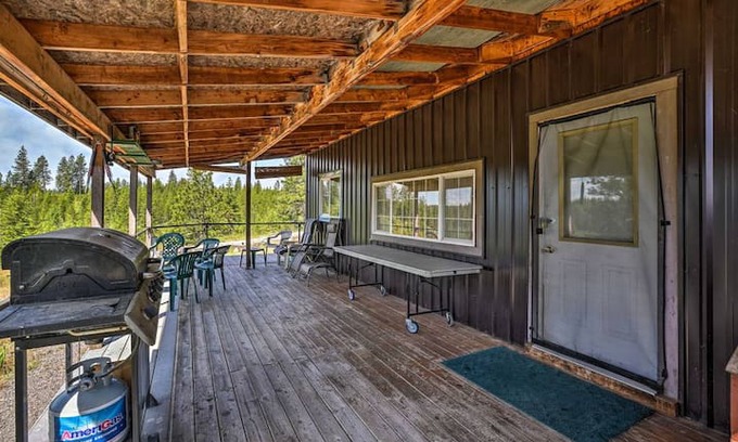 La Grande Cabin | The High Road Large Off Grid Cabin