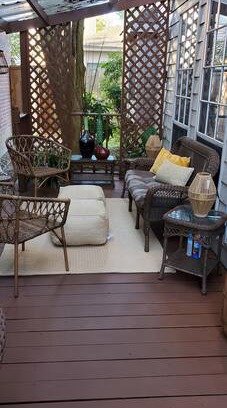 Barker House | Beautiful Natural Townhouse + Creative Studio