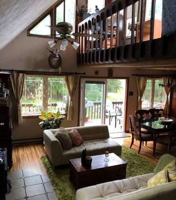 Briar Crest Woods House | Lake Getaway