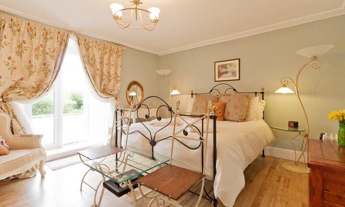 Chacewater House | Rural B&B with Private Garden Truro