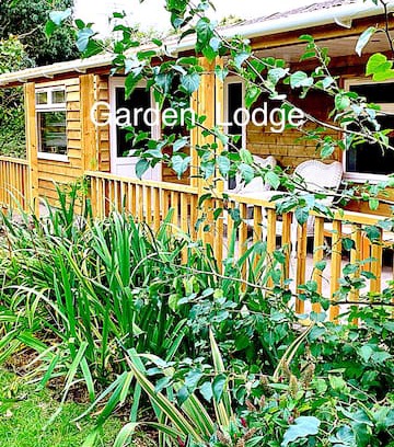 March Bed & Breakfast | Garden Lodge double