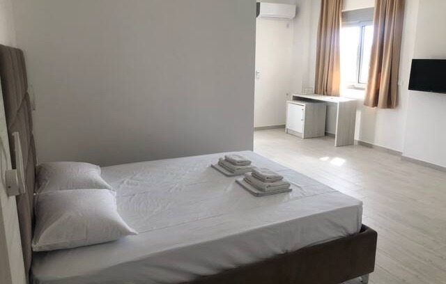 Bregvija House | Twin Room - CAPITAL ROOMS