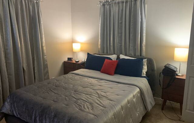 Welby House | Travel Nurses Wanted. Entire House or Room.