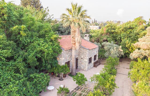 Bitez Villa | Rustic Stone House in Tangerine Gardens @Bitez