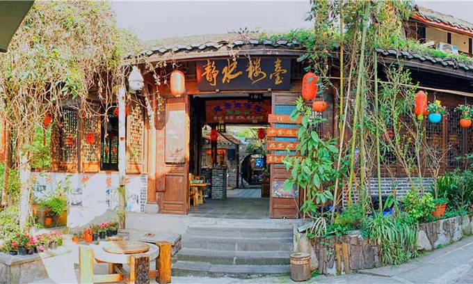 Chengdu Villa | 近水楼台,味江码头