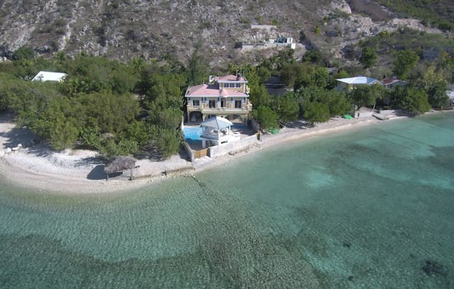 Montrouis House | BELLA VISTA BEACH HOUSE