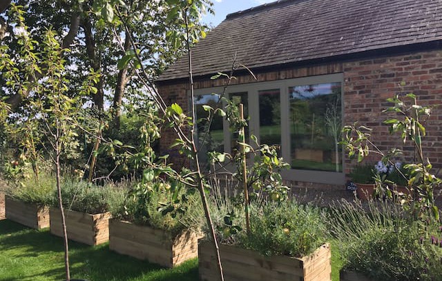 Whixley House | Spacious Garden Studio Flat@The Old School