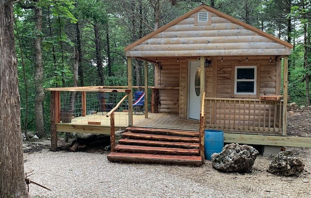 Eminence Cabin | Deadwood Acres Hideaway