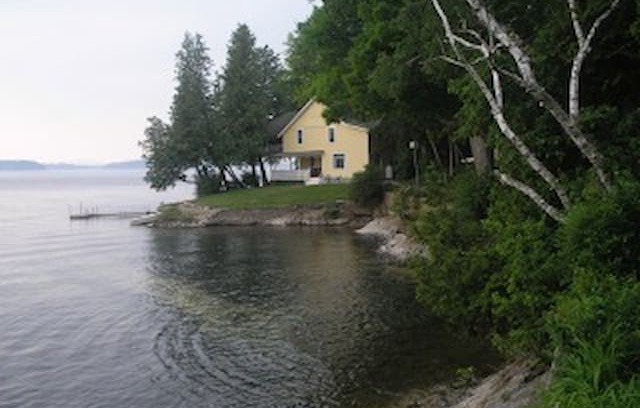 Charlotte House | Pristine Waterfront Location