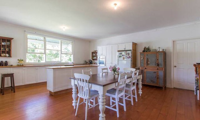 Eumundi House | Close to Eumundi Markets & Noosa, breakfast & pool
