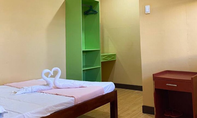 Olango Island Bed & Breakfast | Triponia’s Seaside Homestay - Symphony Room