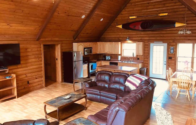 Amity Cabin | "Lakewood Cabin" at Timber Lodge Ranch