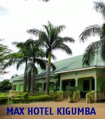 Western Region House | Max Hotel Kigumba