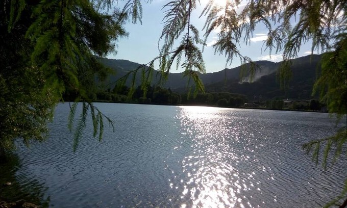 Monasterolo del Castello Villa | La Casa Nel Residence Lago D'Endine