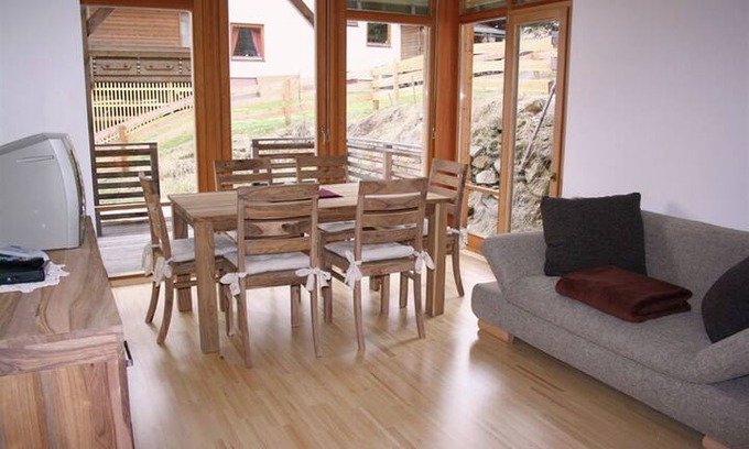 Untertschern Apartment | Fascinating Apartment in Bad Kleinkirchheim with Garden