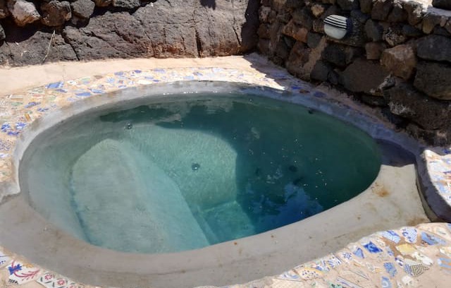 Madonna delle Grazie House | Dammuso originale con piccola piscina naturale.