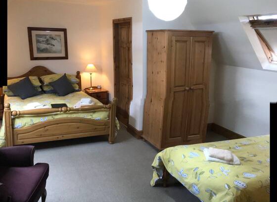 Shiptonthorpe House | Room 7 Twin/Super King Self-Catering