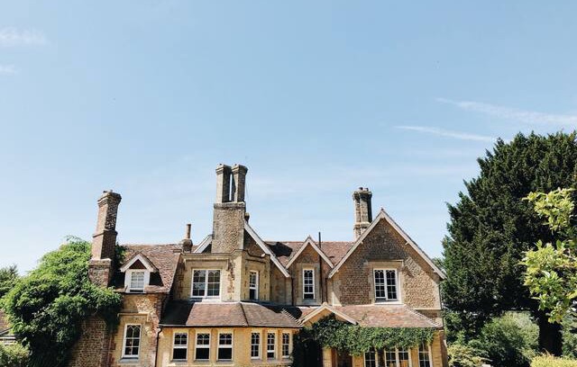 Frensham House | Boutique New Year's retreat in the countryside