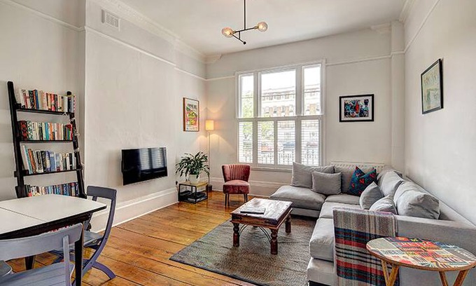 Islington Apartment | Two bedroom duplex apartment on garden square