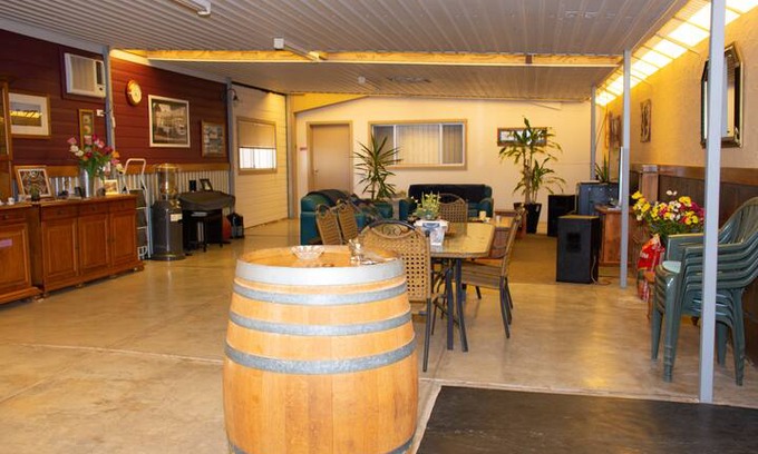 Kimba House | Chrissie's Dongara Family Suite- 4 night stay