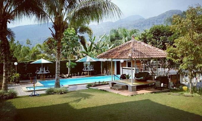 Ciloto Villa | villa BnT 5BR @ mountain view puncak cisarua