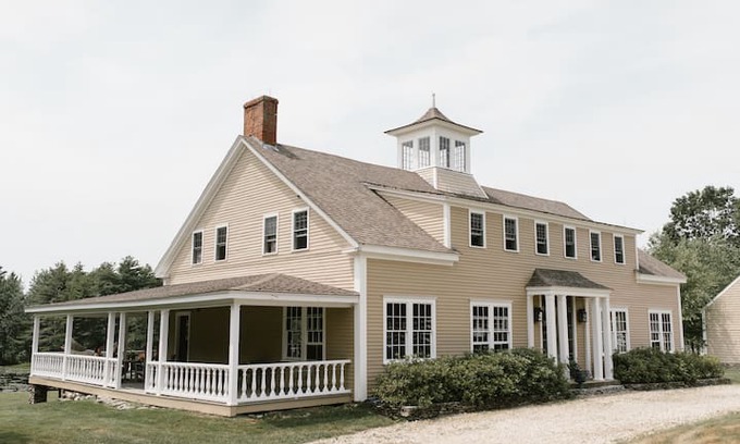 Strafford House | Parker Mountain Lodge