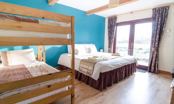 Mallaig House | Knoydart Lodge Private Room Rental 2 (2-4 people)