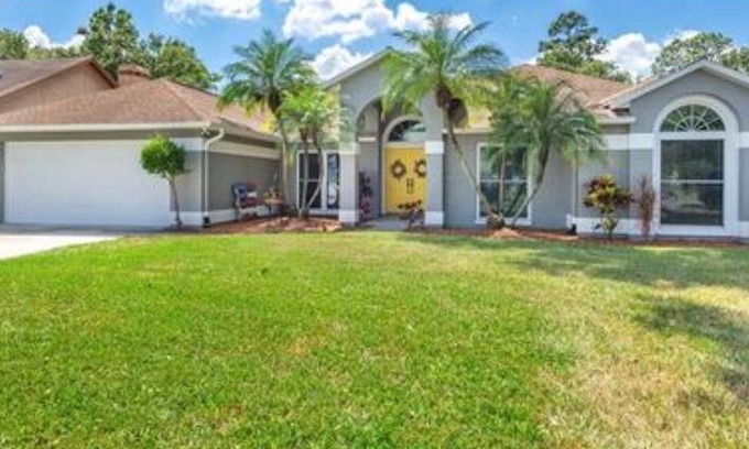 Valrico House | Valrico Pool House for Dogs