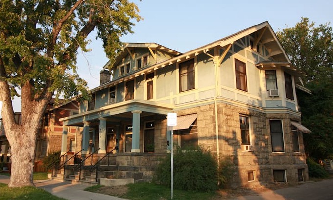 North End Apartment | Downtown Boise-Historic lower level